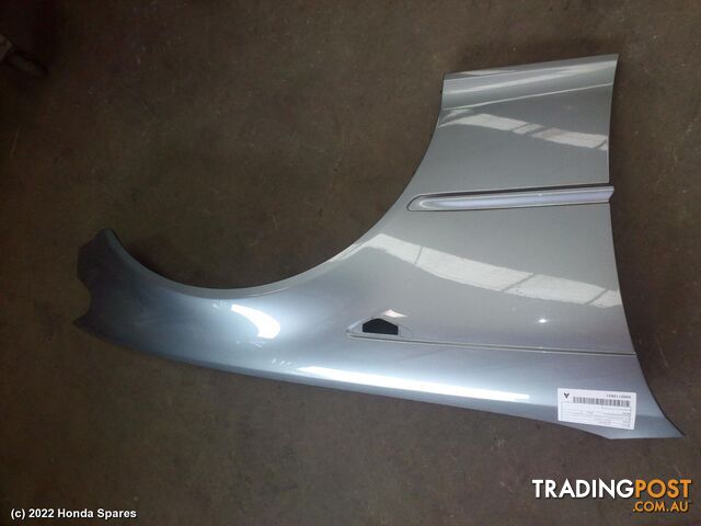2006 BMW - 3 SERIES Right Guard
