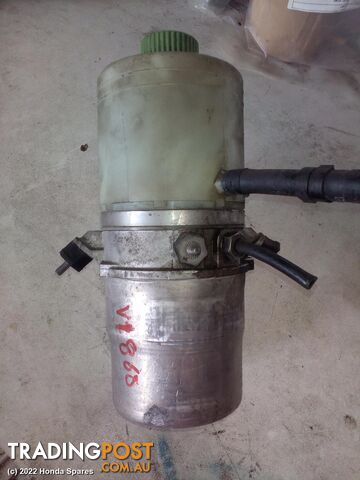 2008 VOLKSWAGEN - POLO Steering Pump