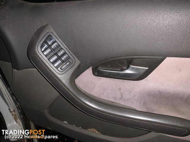 2004 FORD - FALCON Right Front Lower Control Arm - photo 5 of 15