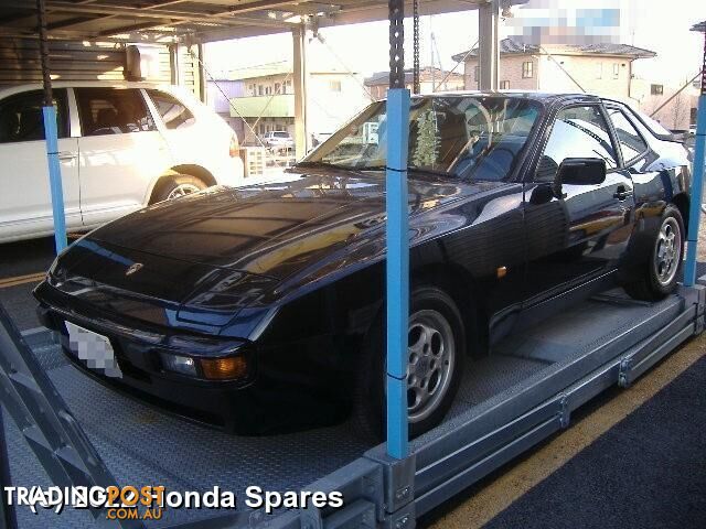 1988 PORSCHE - 944 Right Front Door Window