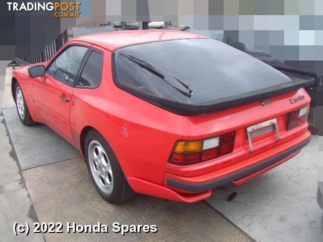 1988 PORSCHE - 944 Right Front Door Window