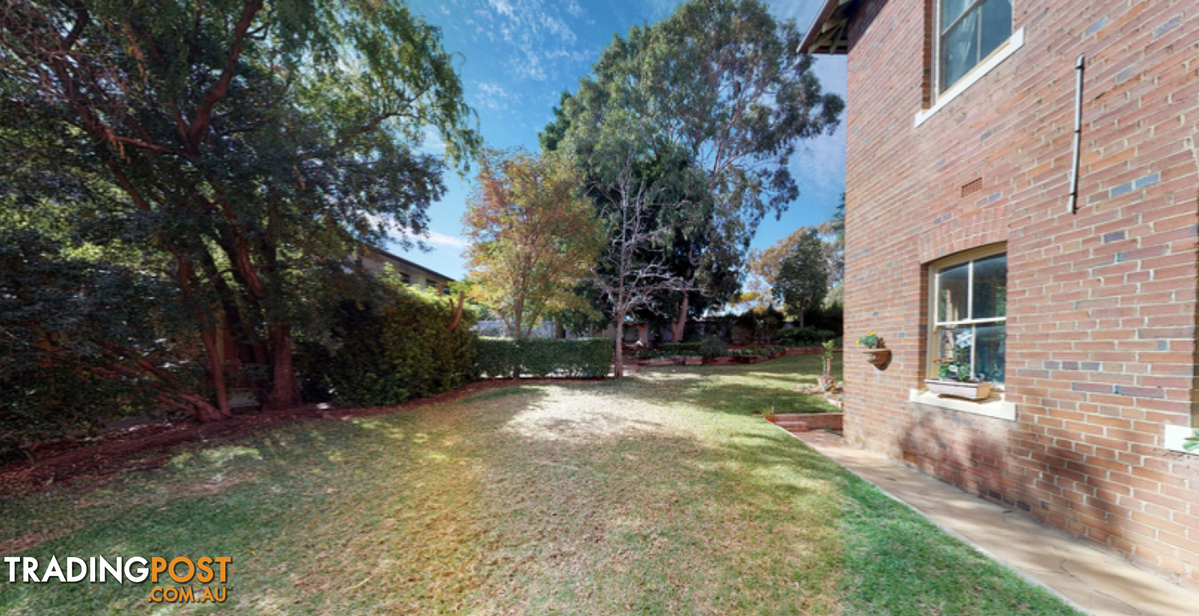 33 Currajong St Parkes NSW 2870