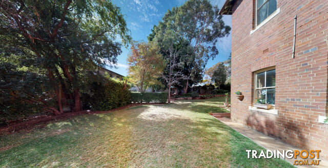 33 Currajong St Parkes NSW 2870