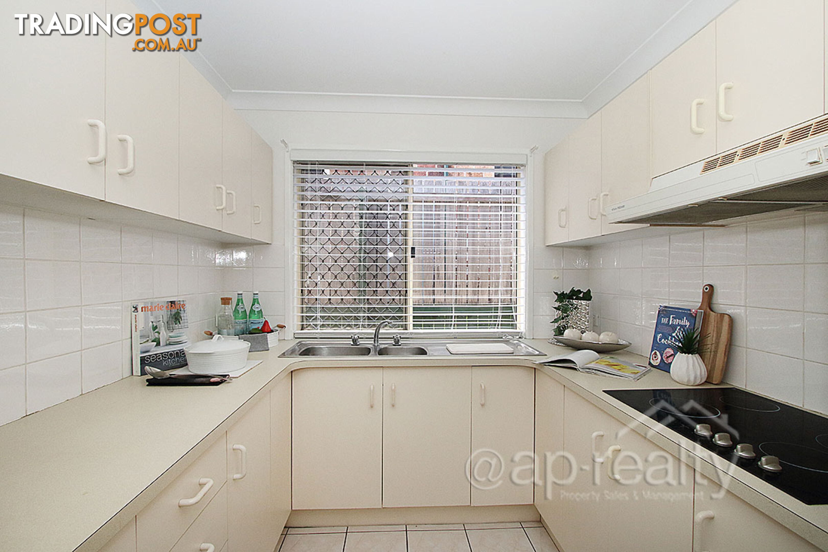 17 Bishop Street FOREST LAKE QLD 4078