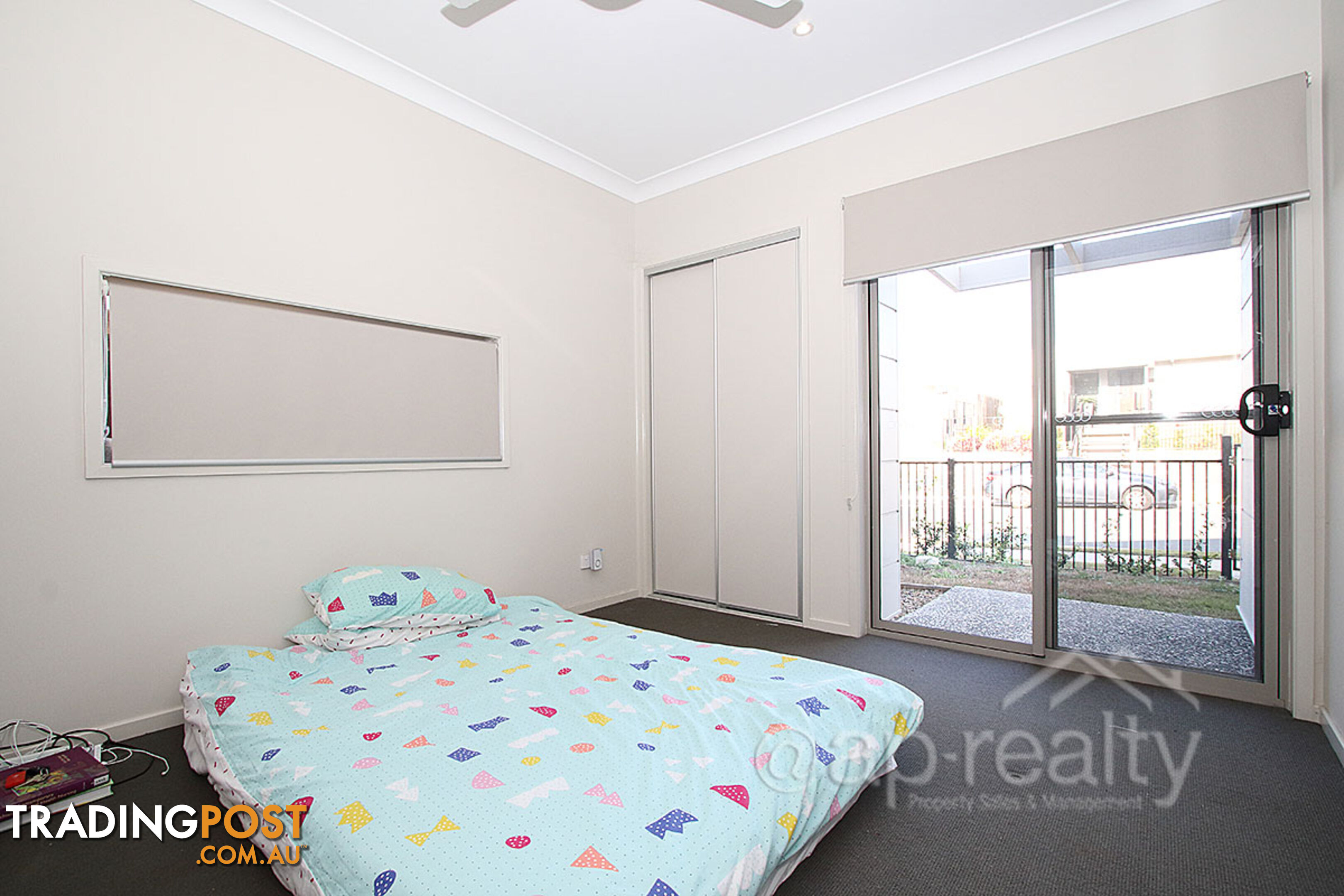 15 Troost Circuit BELLBIRD PARK QLD 4300