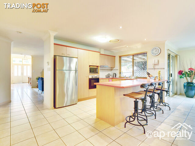 9 Toorak Place FOREST LAKE QLD 4078