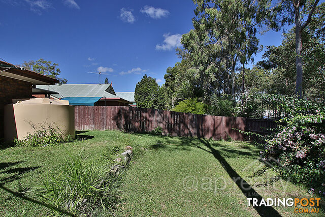 9 Huon Place FOREST LAKE QLD 4078