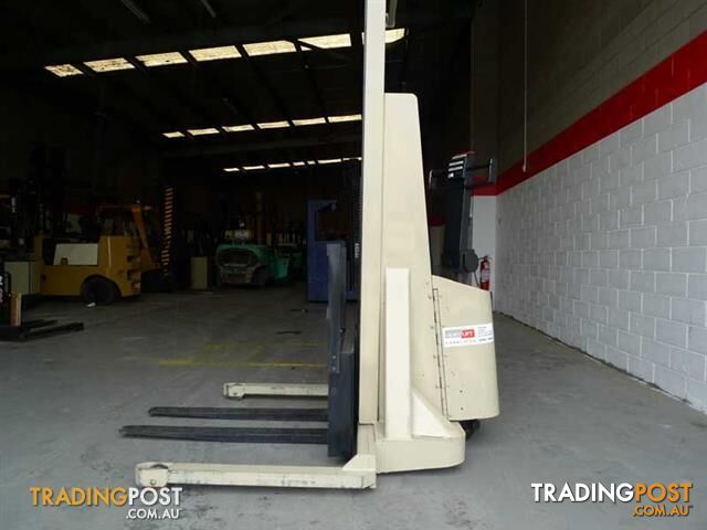 FORKLIFT CROWN 20MT130A WALKY STACKER, 1 TON CAPACITY, H454 $4500 + GST