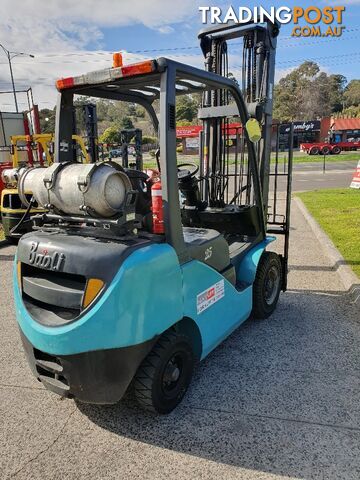 CLEARANCE SALE!! 1.8T, 2.5T and 3.0T Late model Forklifts   
