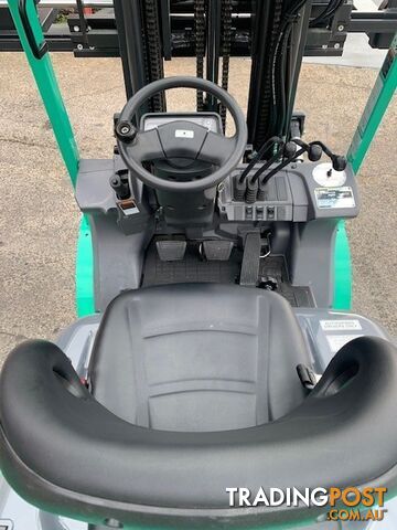 Mitsubishi Container Entry 2.5T Fully Refurbished With New Rotation fork Grab - photo 5 of 9