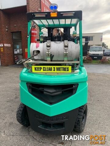 Mitsubishi Container Entry 2.5T Fully Refurbished With New Rotation fork Grab - photo 2 of 9