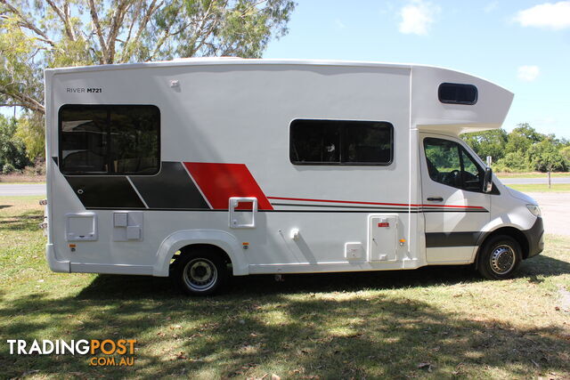 2019 Kea River Mercedes-Benz M721 6 Berth - photo 3 of 23