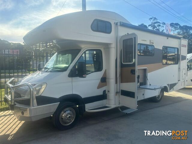 2013 WINNEBAGO ESPERANCE MOTORHOME