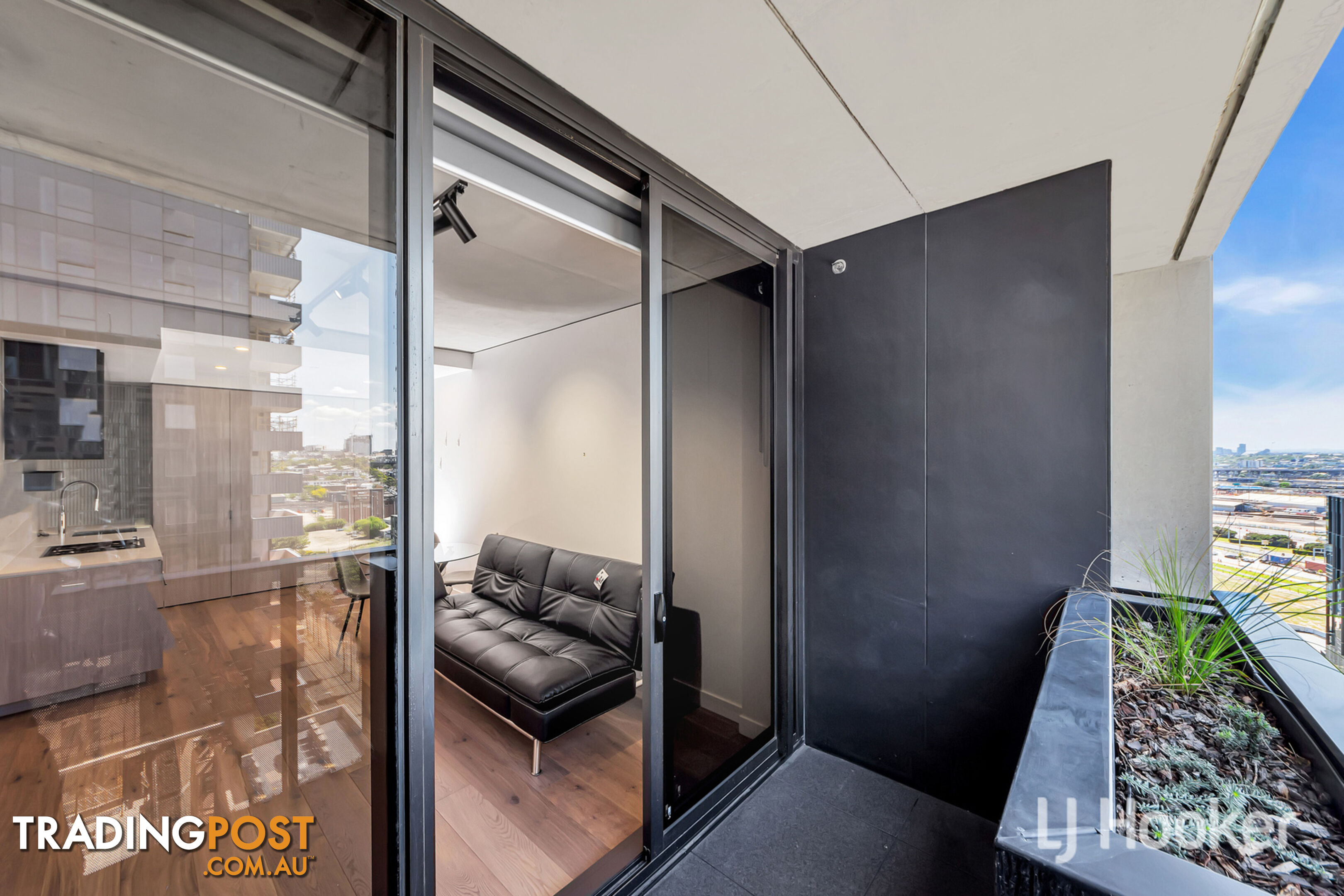 1302/387-395 Docklands Drive DOCKLANDS VIC 3008