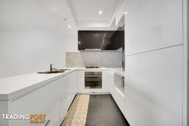 1907/241 Harbour Esplanade DOCKLANDS VIC 3008 - photo 3 of 17