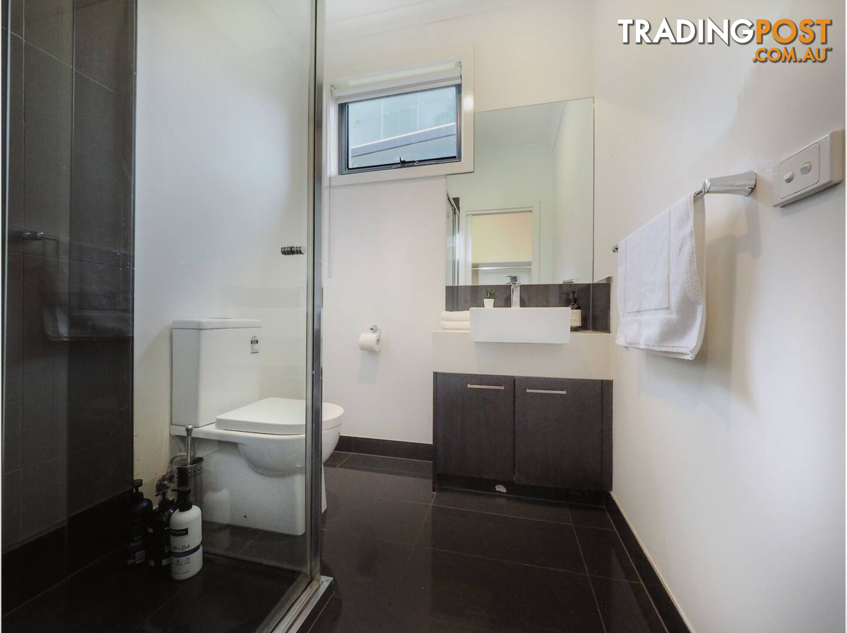 2/5 Tandara Court CHADSTONE VIC 3148