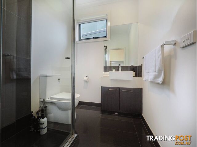 2/5 Tandara Court CHADSTONE VIC 3148