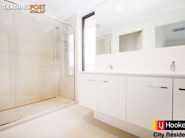 11 Yarkon Way POINT COOK VIC 3030