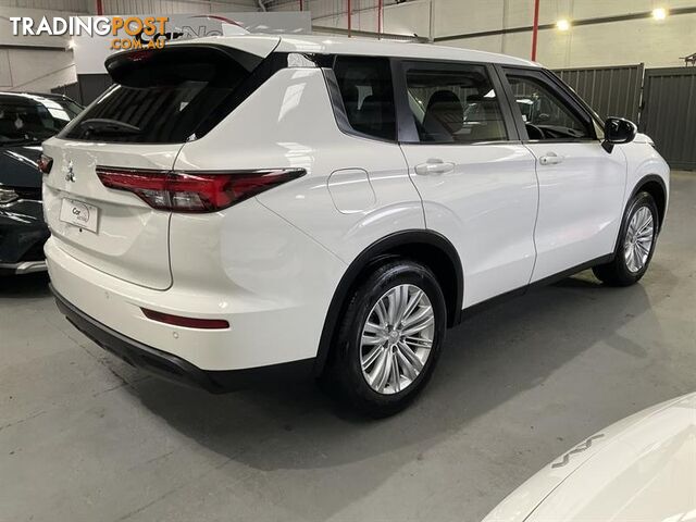 2023 MITSUBISHI OUTLANDER ES 7 SEAT (2WD) ZM MY23 WAGON - photo 5 of 14