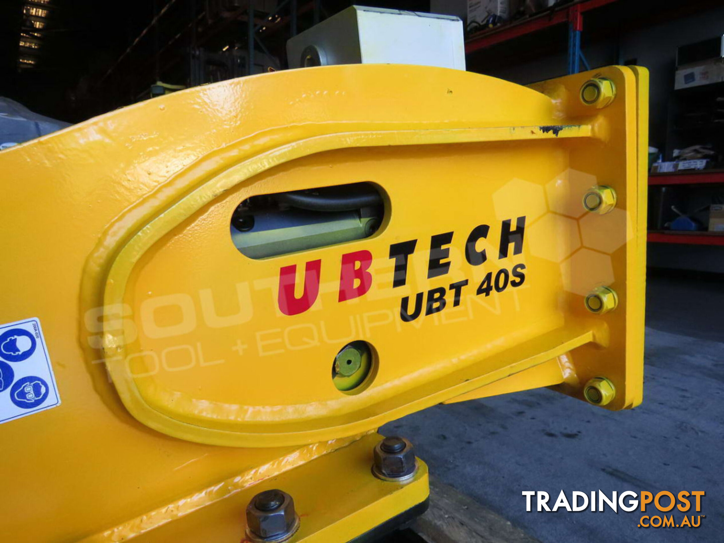 UBT40S Post Driving Hydraulic Hammer Silenced type Suit Skid Steer loader 