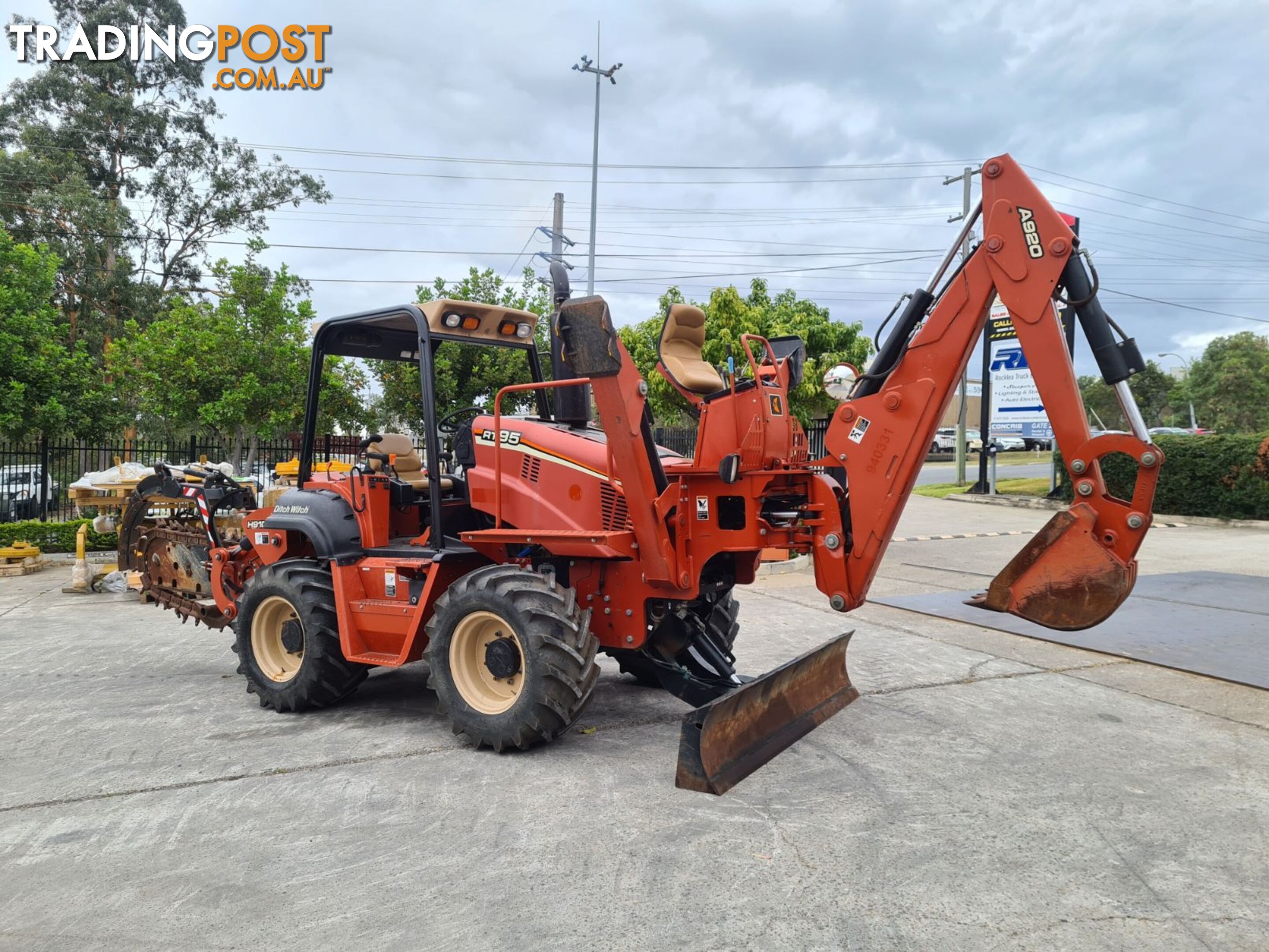  Ditch Witch RT95 Trencher (Stock No. 72869)