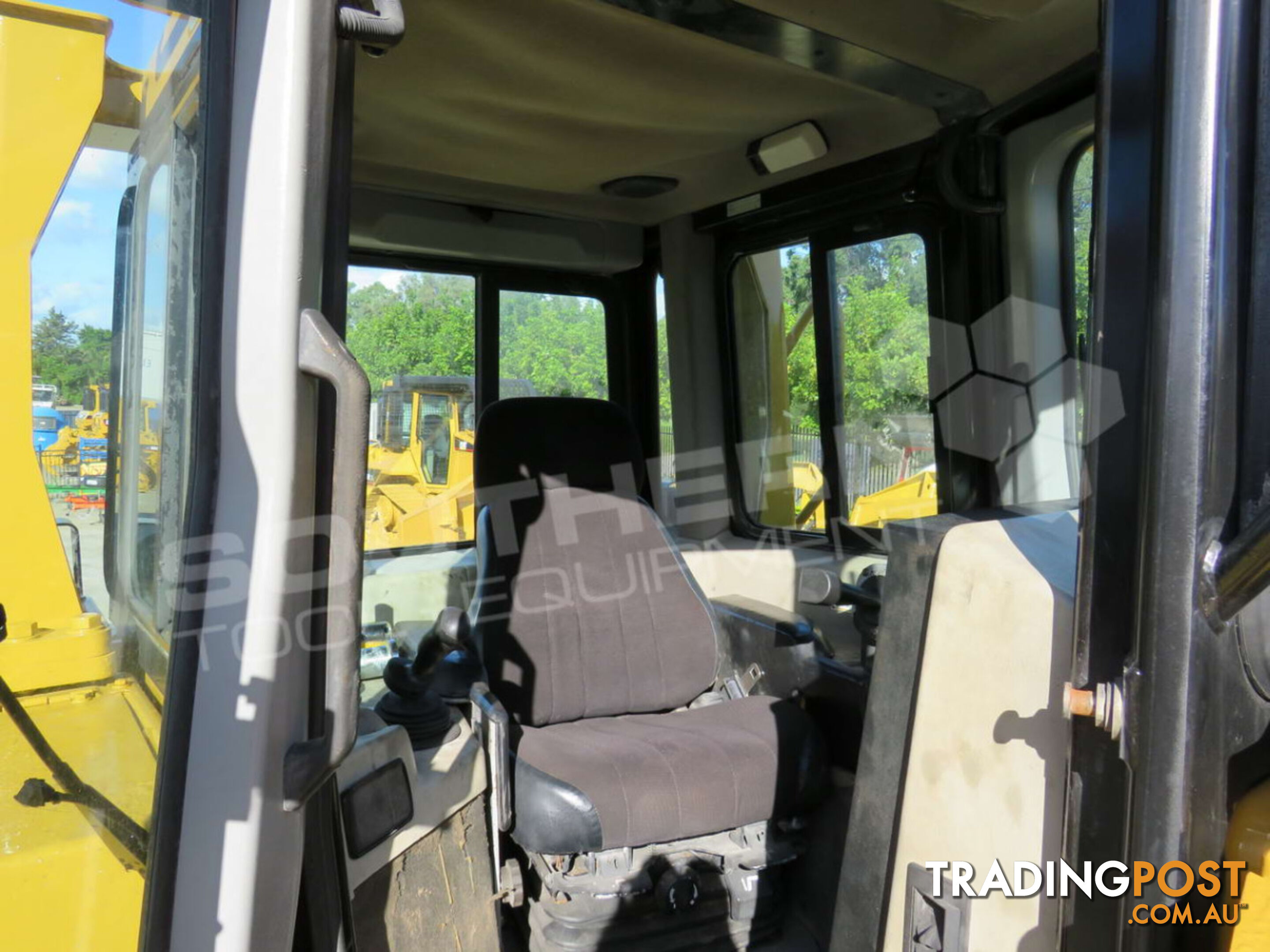 Caterpillar D6R XL Bulldozer with Stick Rake & Tree Spear 