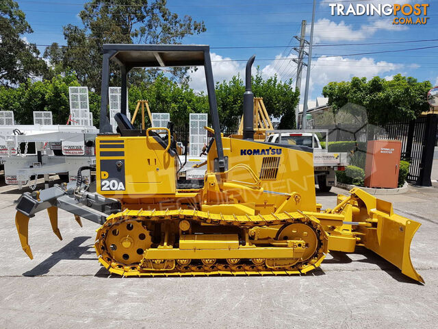 Komatsu D20A-7 dozer with Rippers