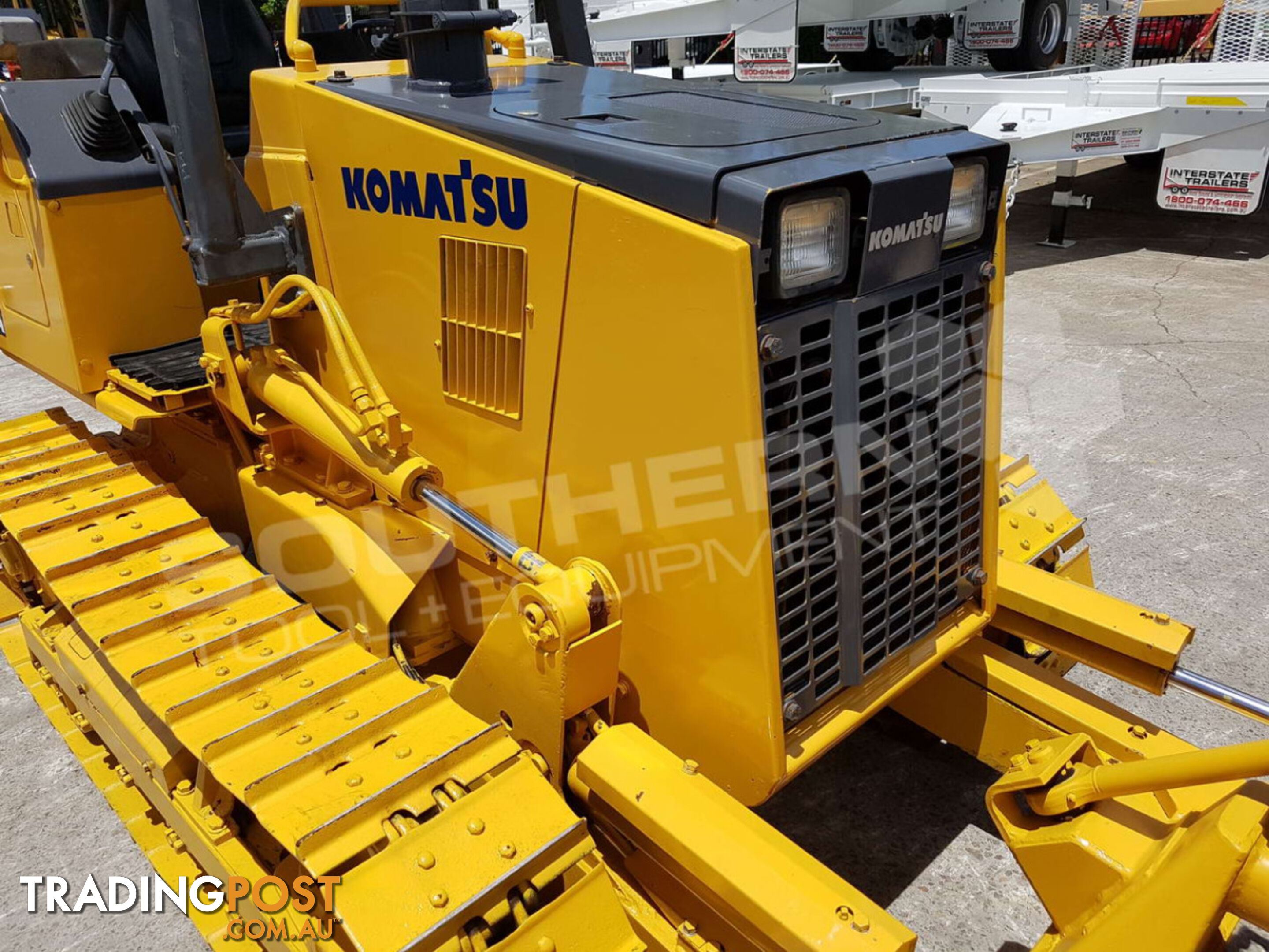 Komatsu D20A-7 dozer with Rippers