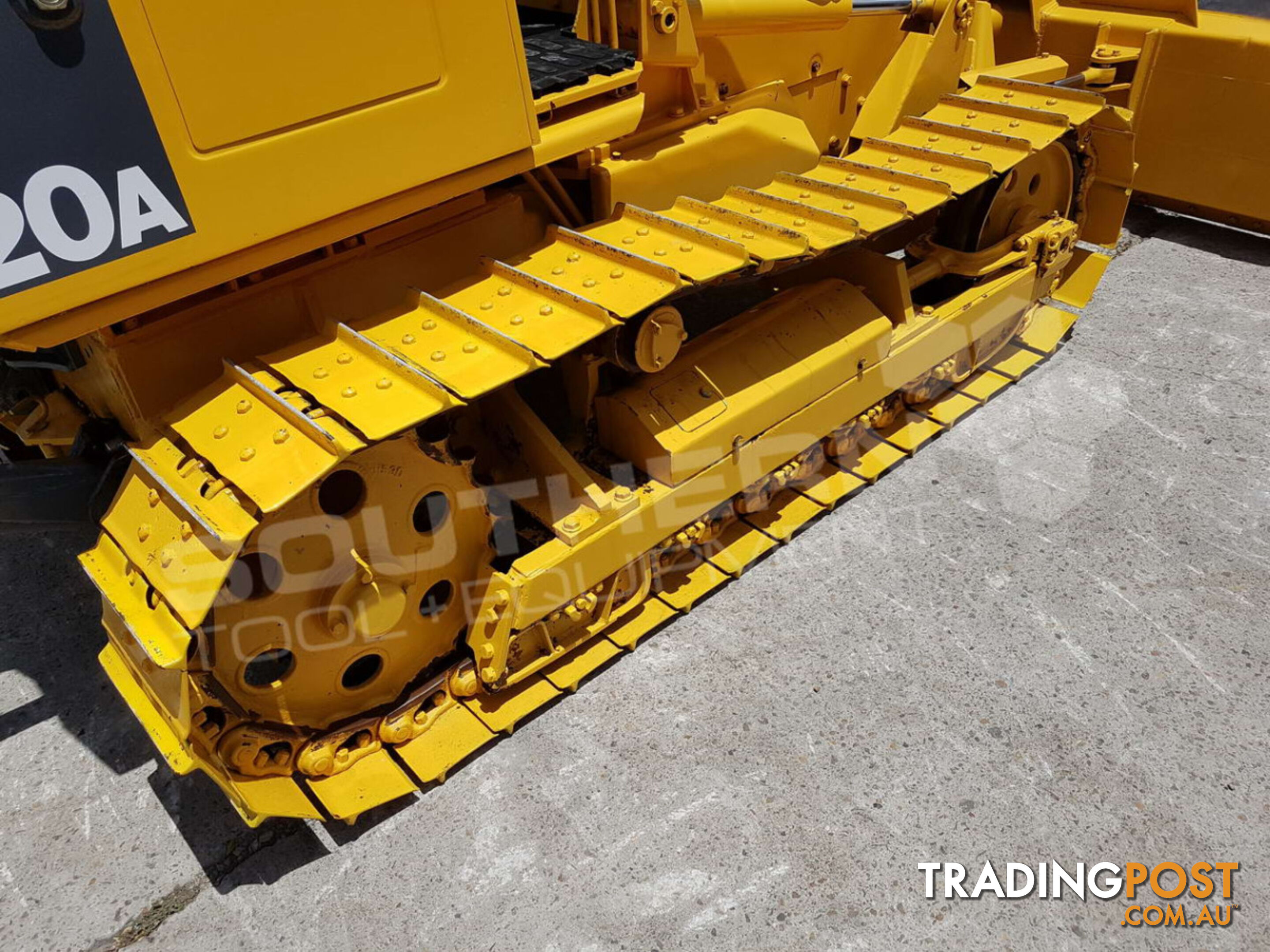 Komatsu D20A-7 dozer with Rippers