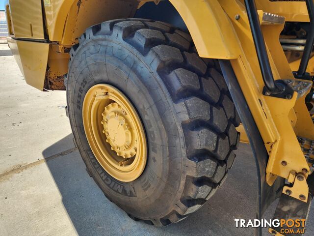 2015 Caterpillar 725C2 Articulated Dump Truck (Stock No. 97672)