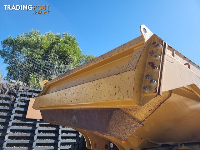 2015 Caterpillar 725C2 Articulated Dump Truck (Stock No. 97672)