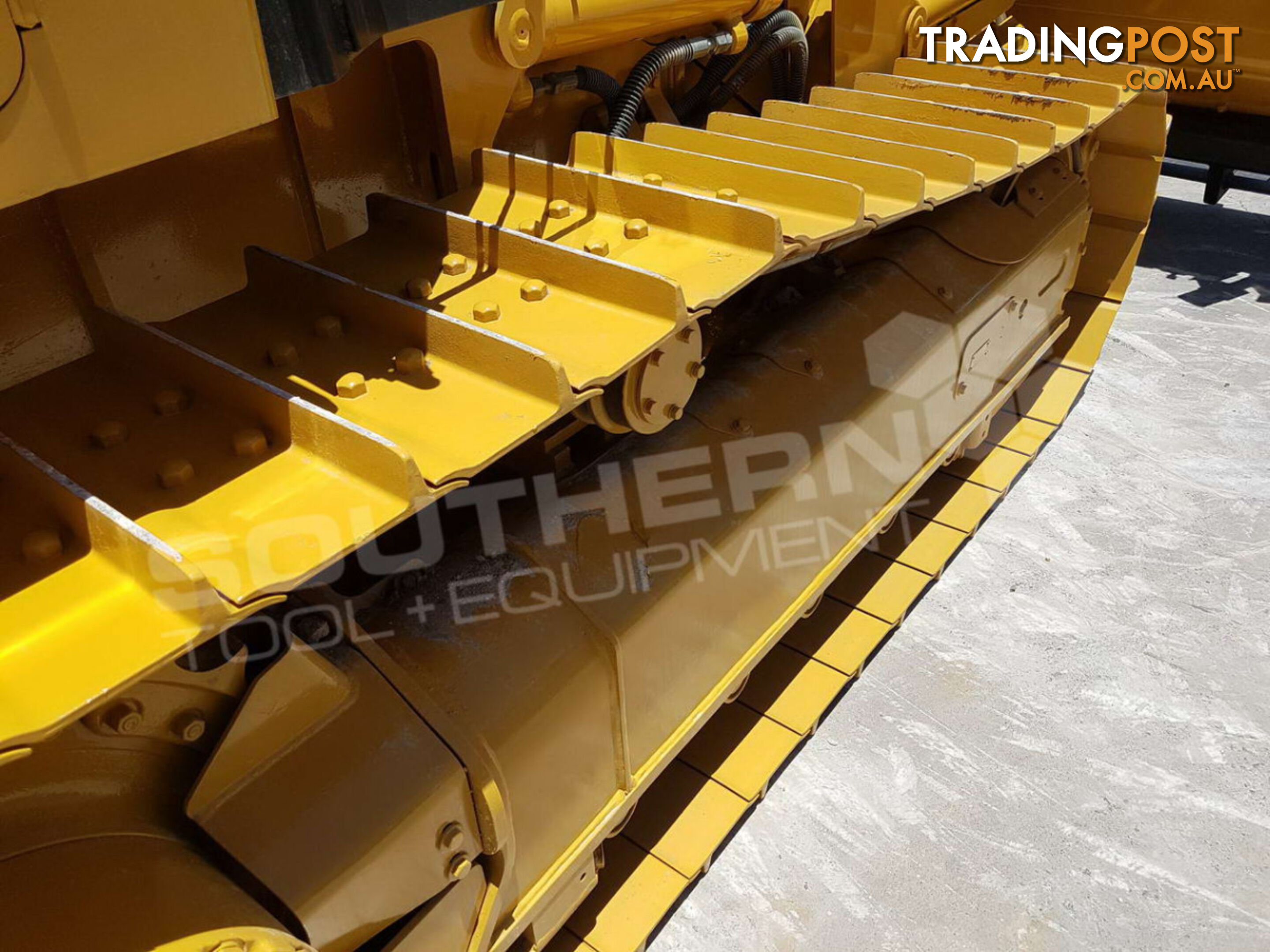 CATERPILLAR D3K XL Bulldozer Stick Rake fitted