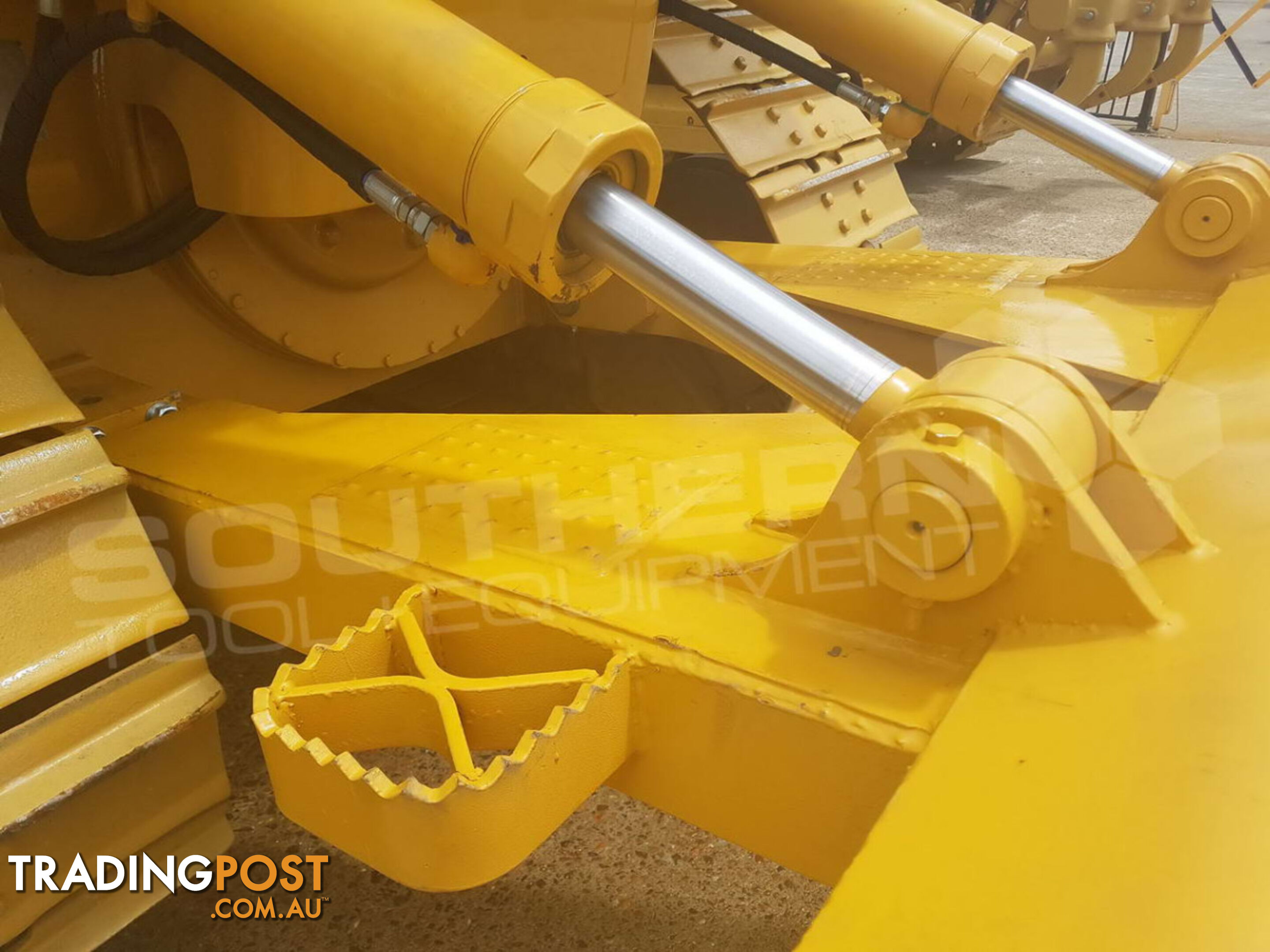 Caterpillar D5M Two Barrel Dozer Rippers