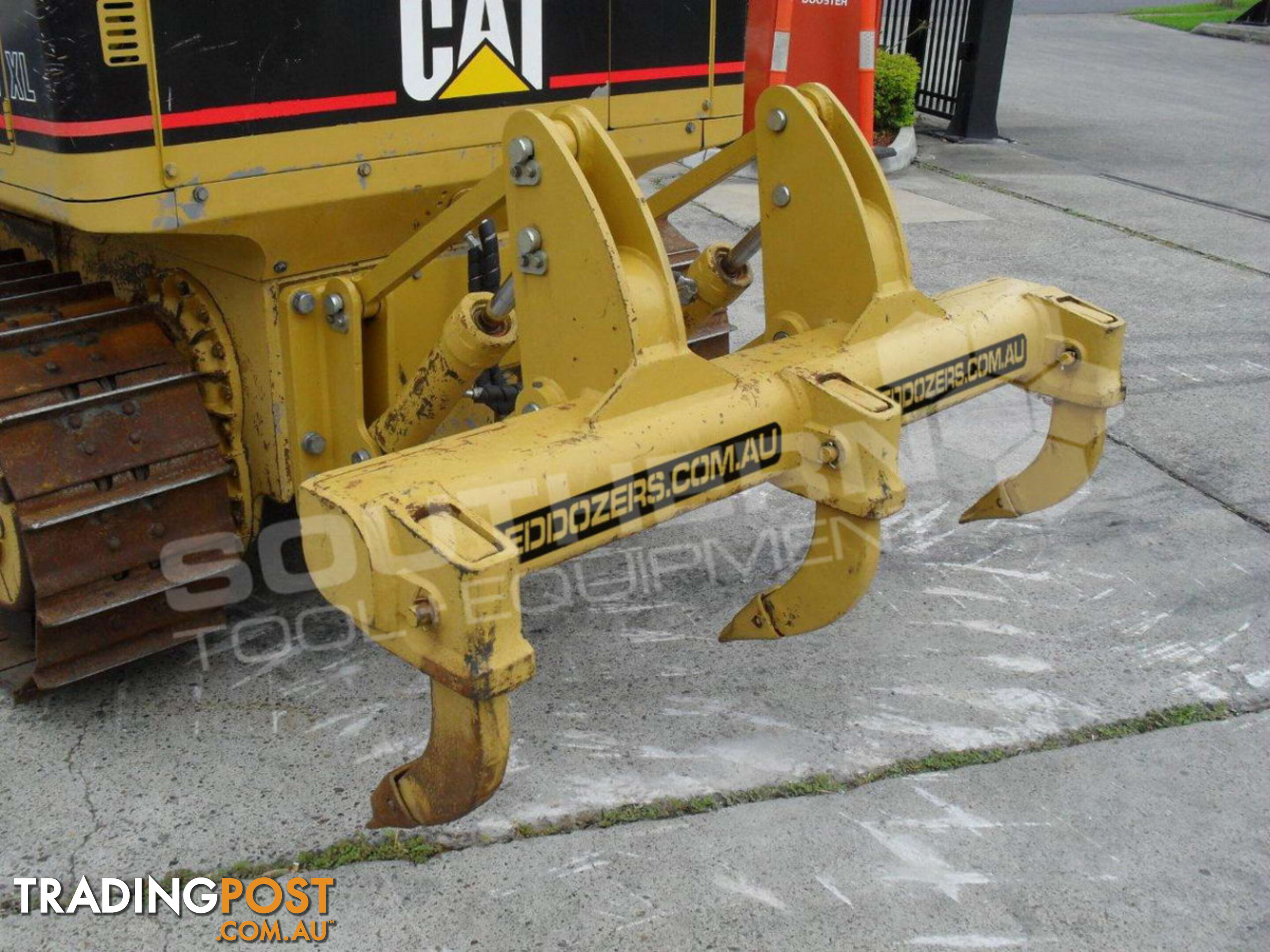 Caterpillar D3G Two Barrel Dozer Rippers