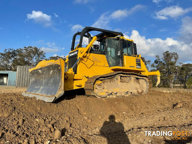 2012 Komatsu D65EX-17 Bulldozer (Stock No. 85968) - photo 4 of 37
