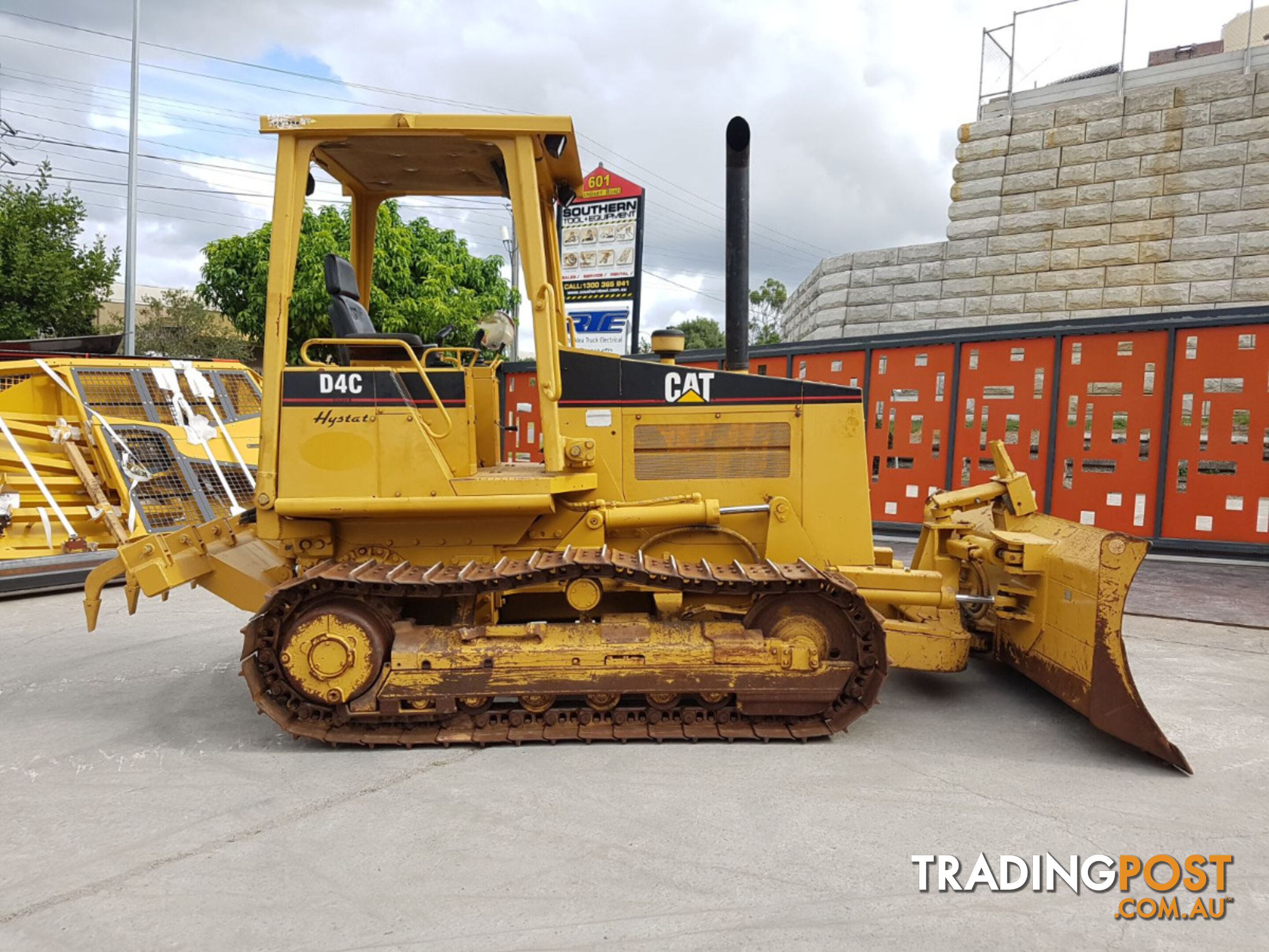 2000 Caterpillar D4C XL III Hystat (Stock No. 98873) 