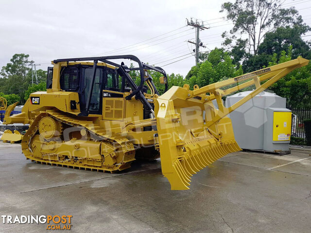 CATERPILLAR D6T XL Bulldozer CAT D6 dozer with Stick Rake & Drive in Tree Spear