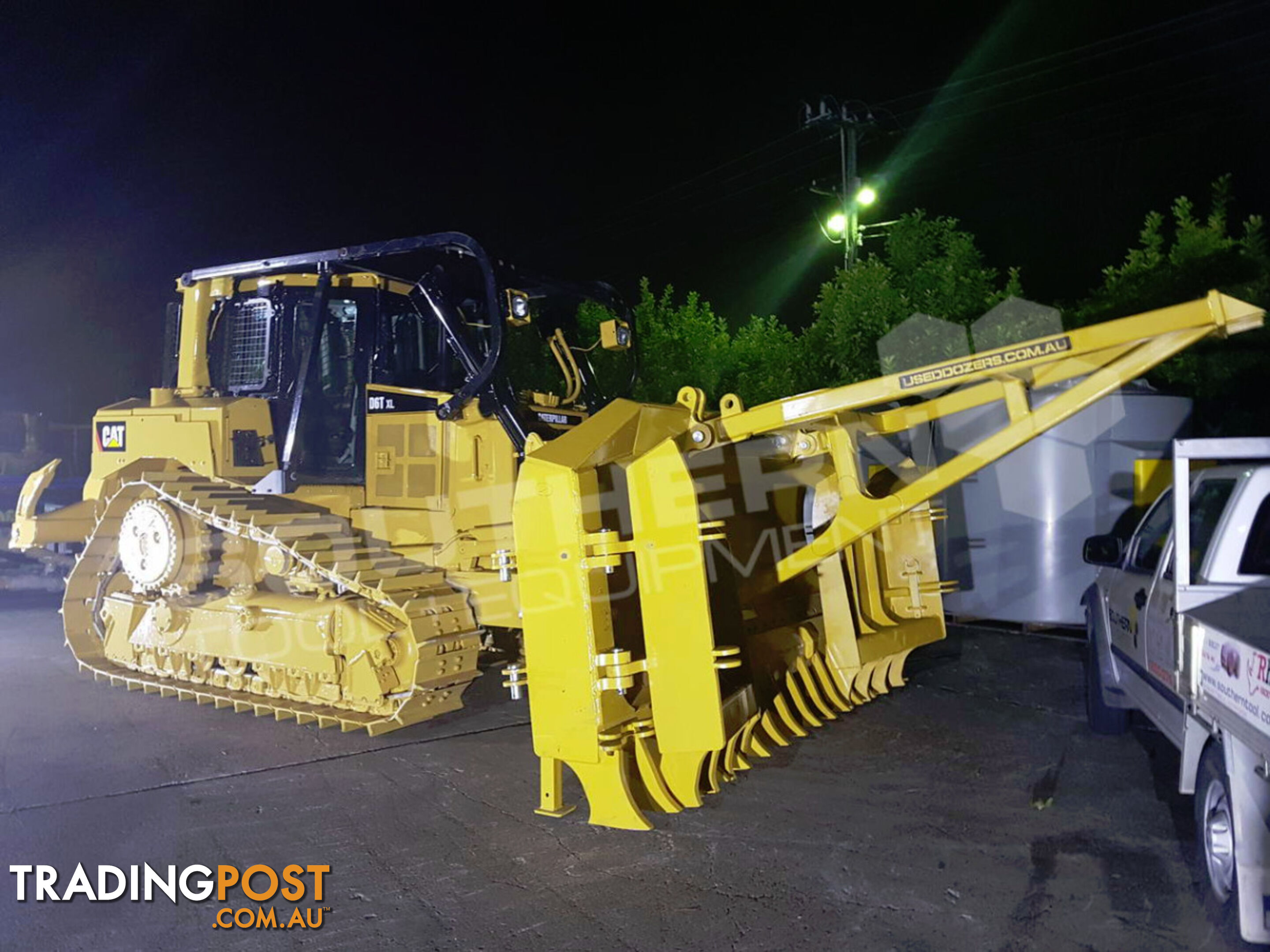 CATERPILLAR D6T XL Bulldozer CAT D6 dozer with Stick Rake & Drive in Tree Spear