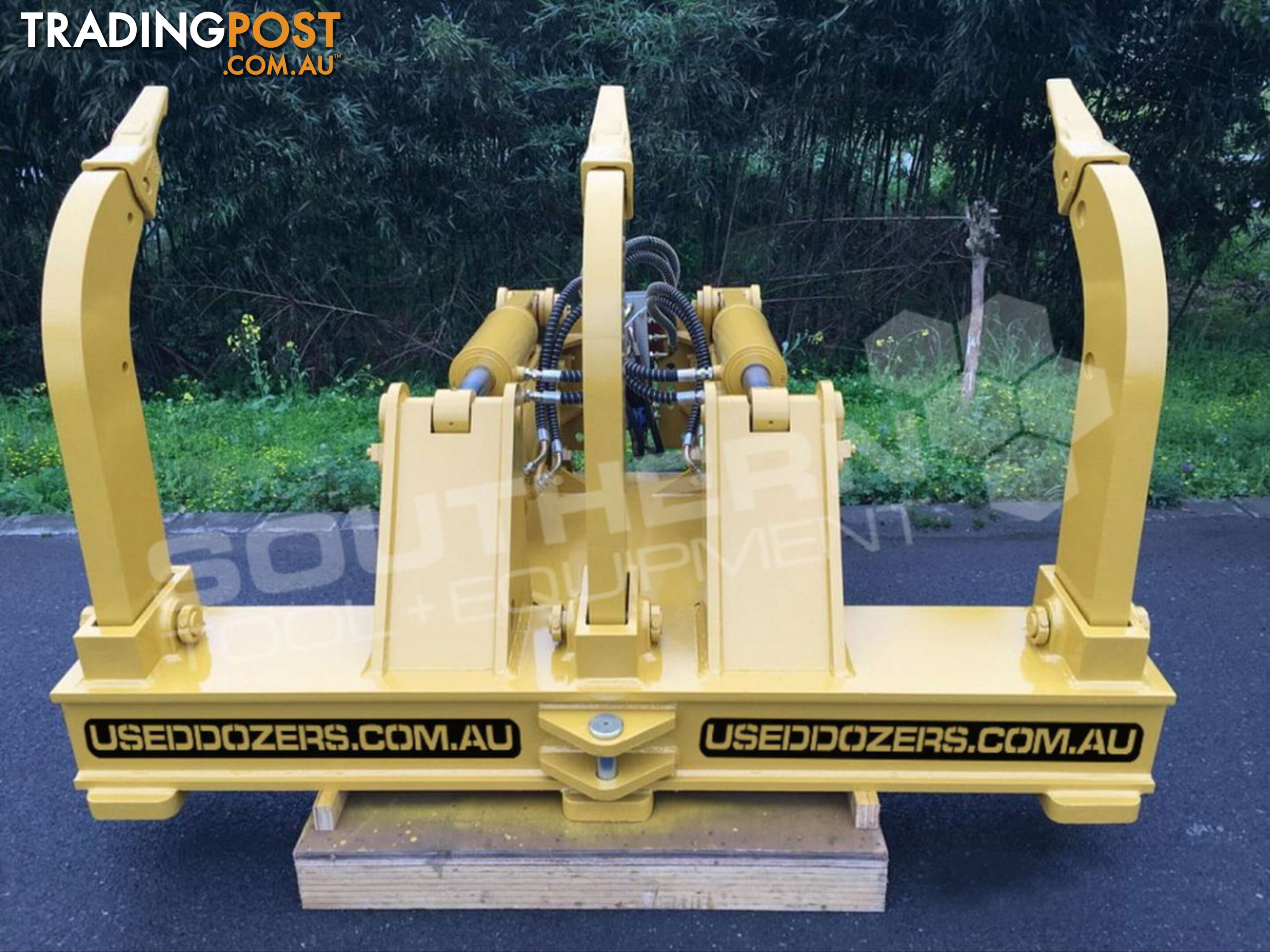 Komatsu D65 Four Barrel Dozer Rippers 