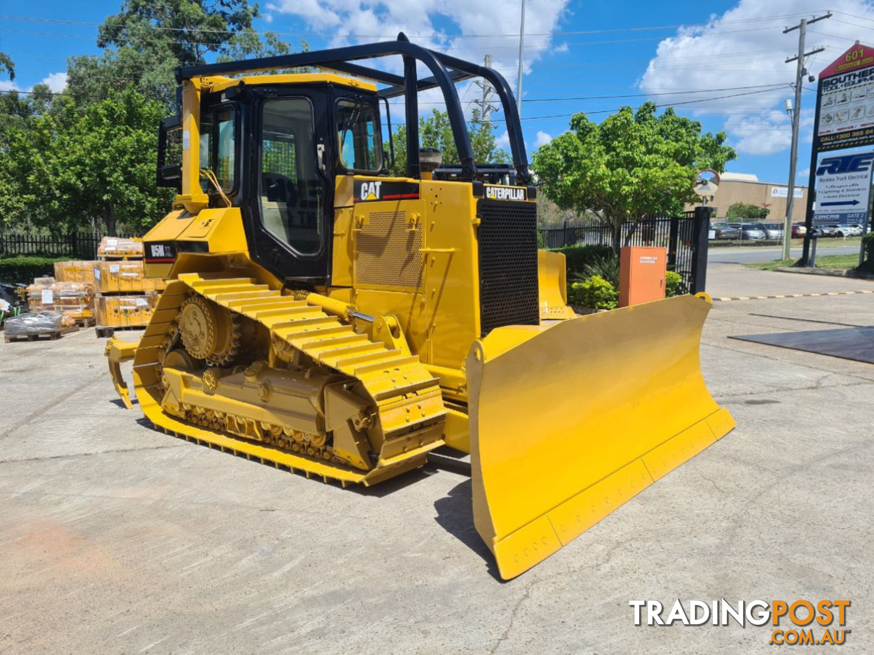 Caterpillar D5M XL Bulldozer (Stock No. 97851)