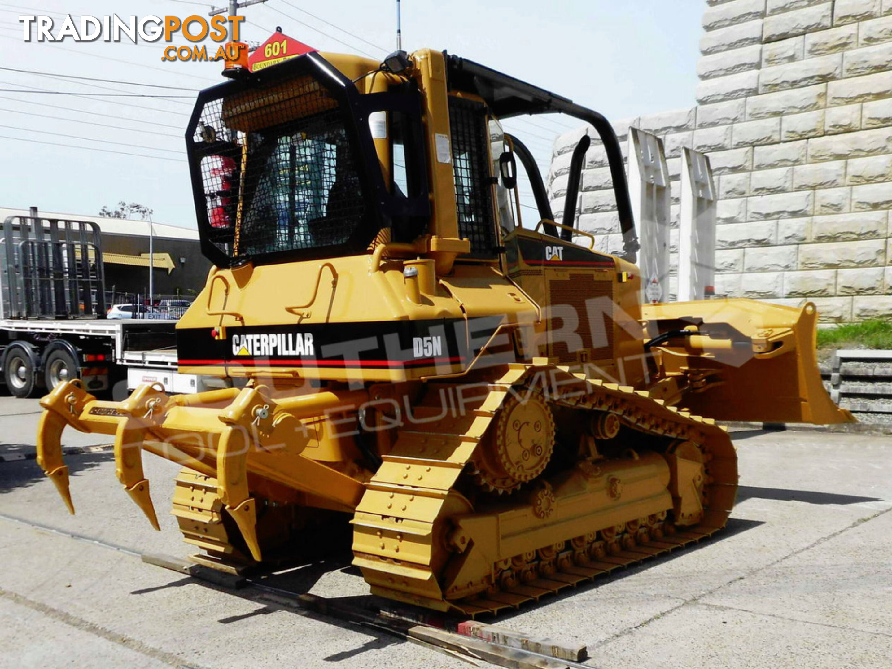 Caterpillar D5M D5N XL Dozers Screens & Sweeps