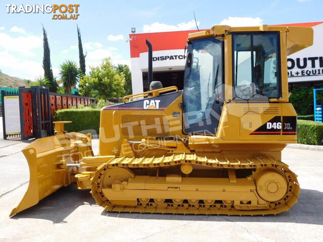 CATERPILLAR D4G XL Bulldozer / CAT D4 AC CAB