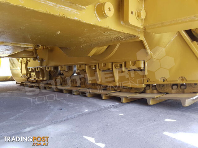 Caterpillar D6T XL Bulldozer SU Blade