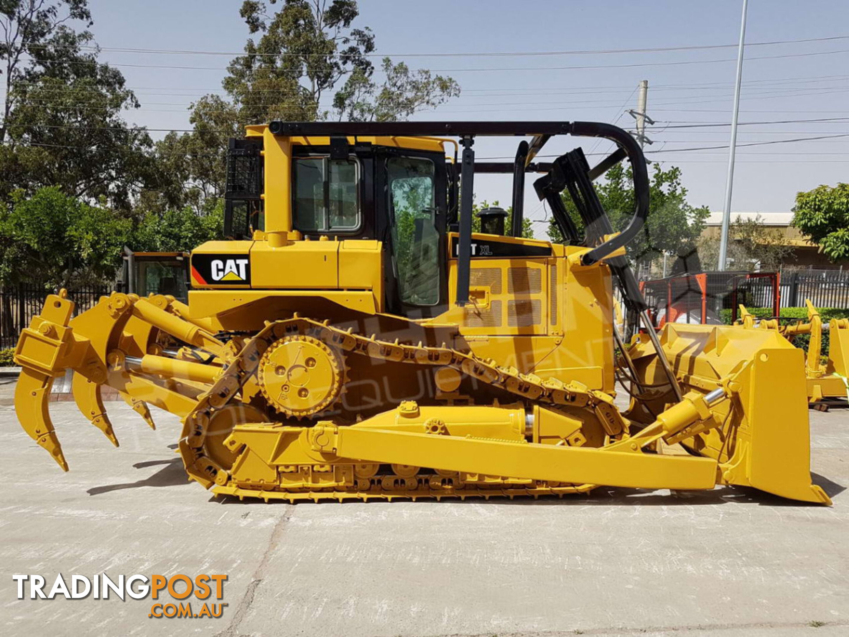 Caterpillar D6T XL Bulldozer SU Blade