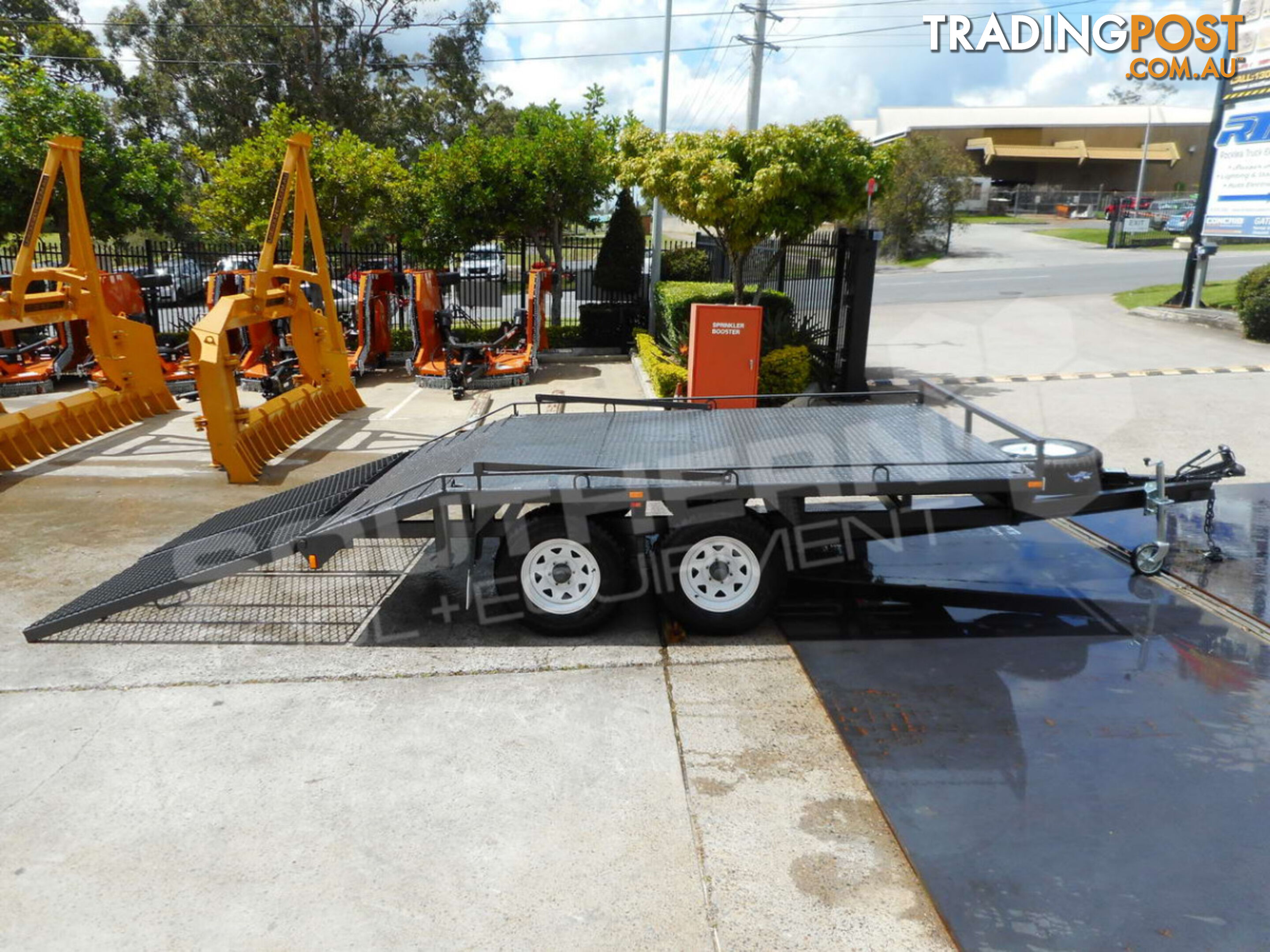 4.5 TON Custom build Moffett Forklifts Trailers Tailgater Plant Trailers