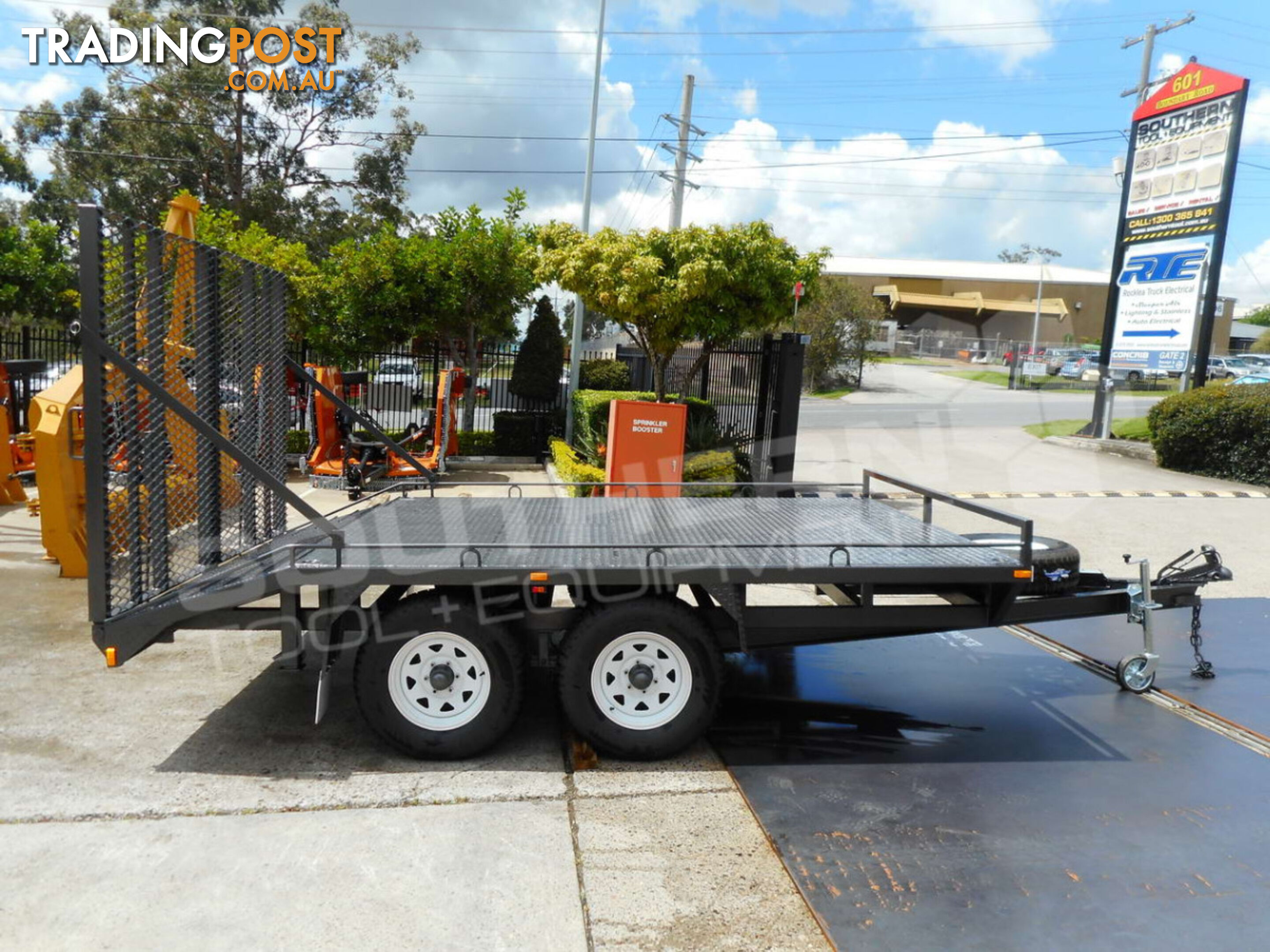 4.5 TON Custom build Moffett Forklifts Trailers Tailgater Plant Trailers