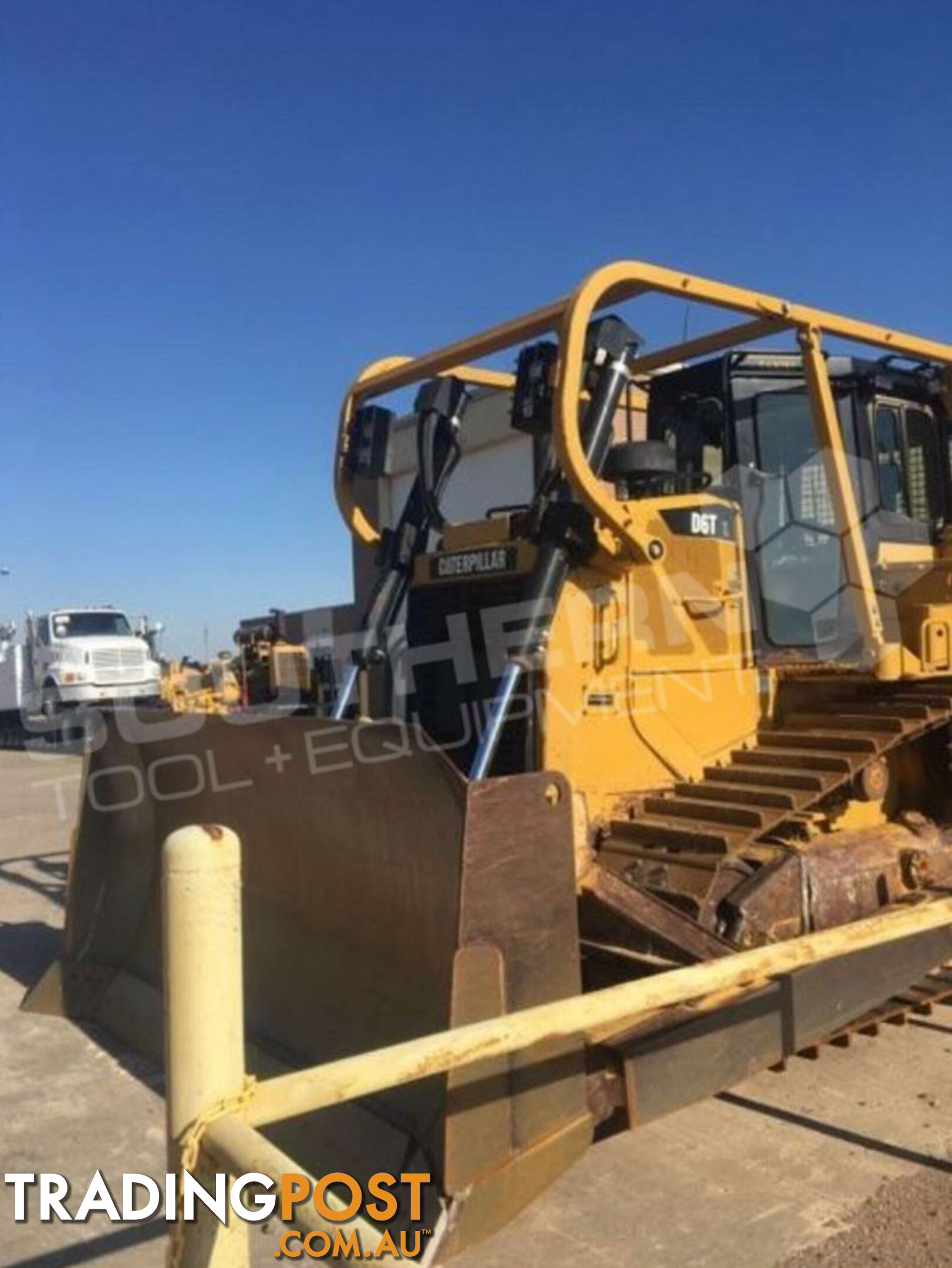 Caterpillar D6T XL SU Blade Bulldozer 