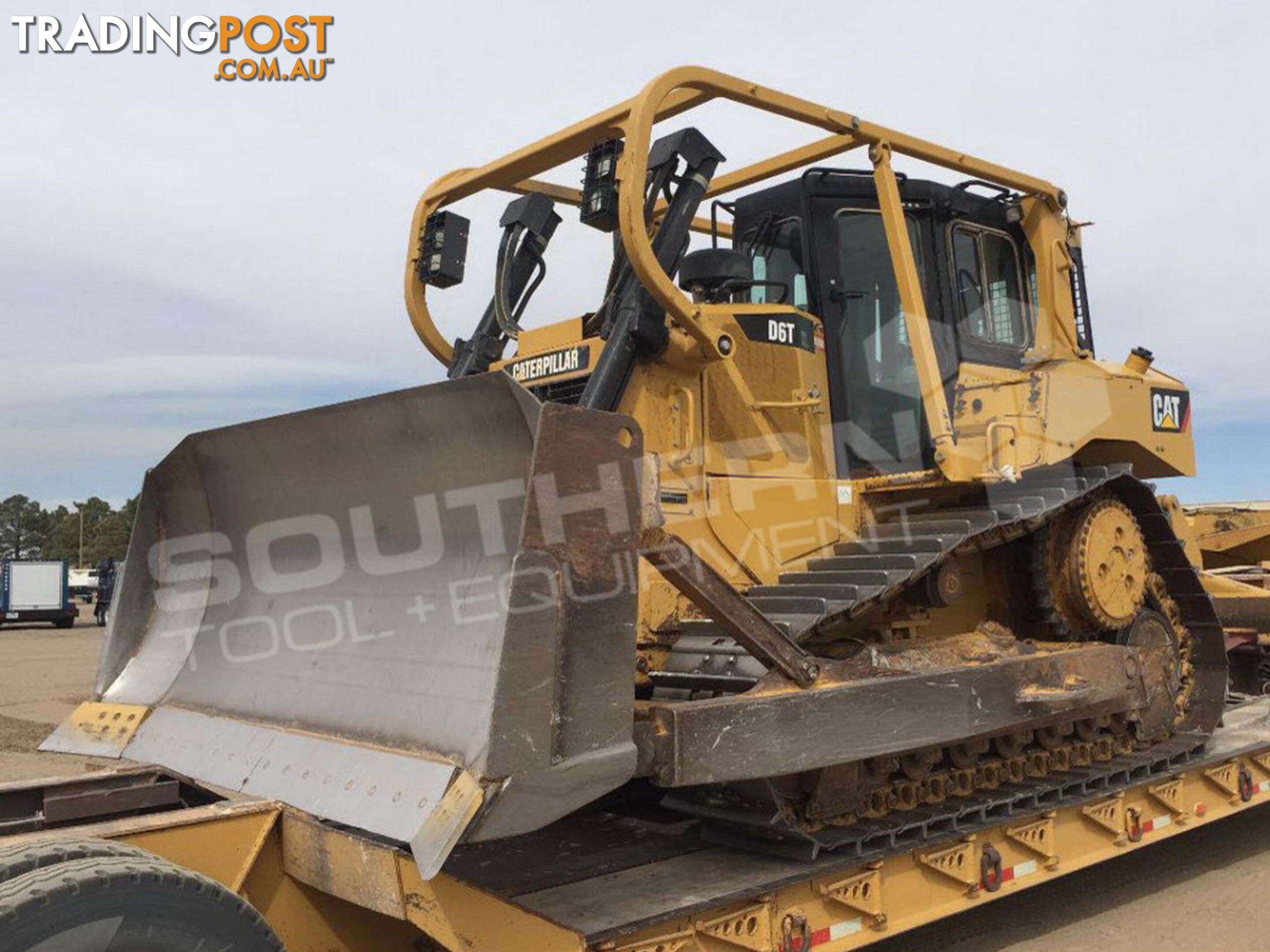 Caterpillar D6T XL SU Blade Bulldozer 