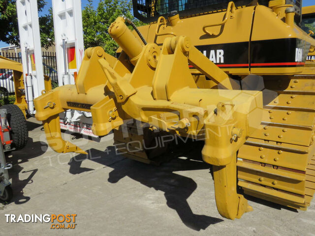 CATERPILLAR D6N XL Bulldozer w Sweeps & Screens