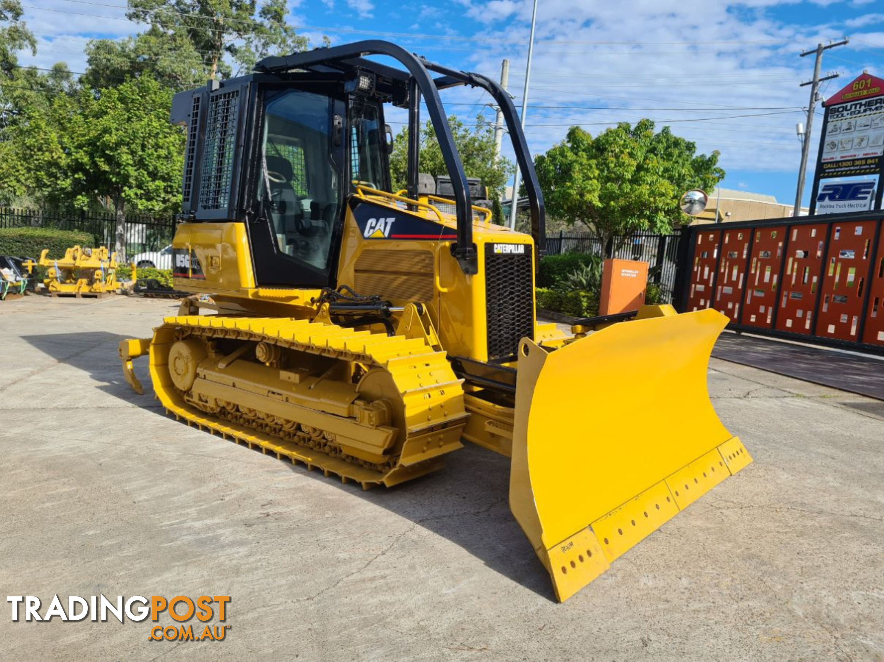 Caterpillar D5G XL Bulldozer (Stock No. 89687)